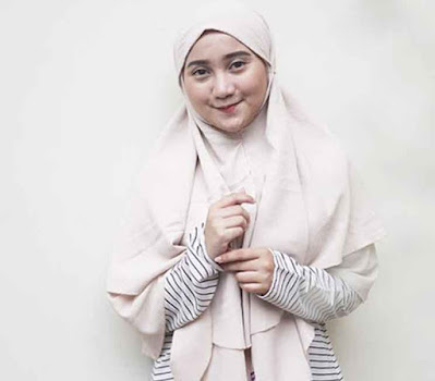 model kerudung syar'i 3