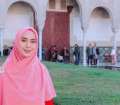 model kerudung syar'i 8