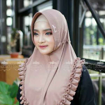 model kerudung linalivia 14
