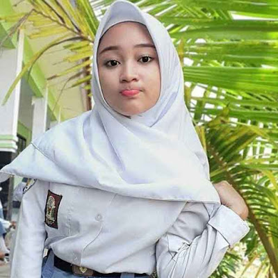 model kerudung sekolah 7