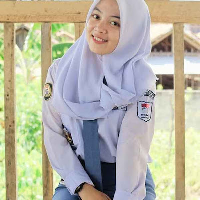 model kerudung sekolah 8